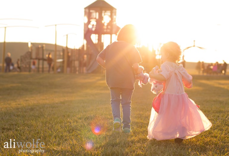 wolfegirls_feb2017_001_logo